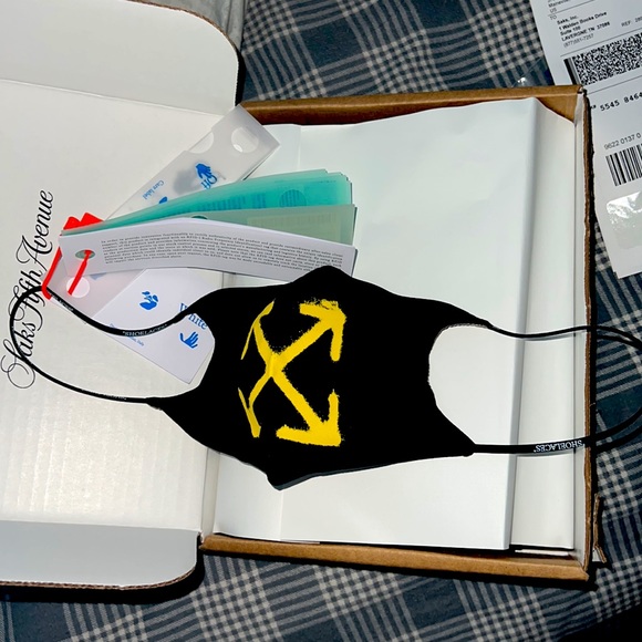 ‼️**Off-White Spray Arrow Face Mask**‼️ - Picture 5 of 5